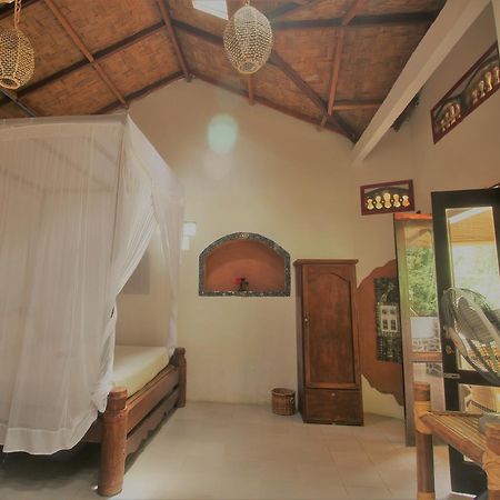 Jungle Tribe Guesthouse Berastagi Luaran gambar